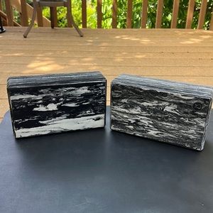 Lulu lemon marble yoga blocks - lightly used